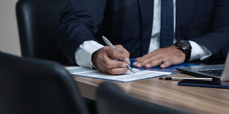 Comment Trouver le Meilleur Avocat au Maroc pour une Consultation en Ligne : Guide Complet - Image de l'article