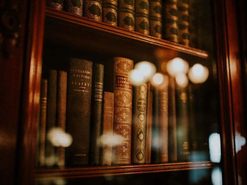Why Law Firms Lose 40% of Potential Clients Before the Business Day Starts — And How AI Is Closing the Gap