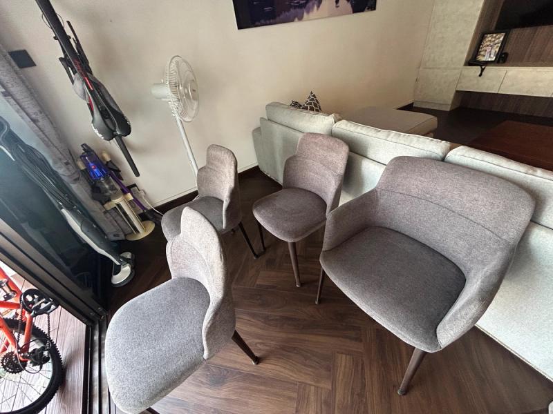 dining chairs to be cleaned