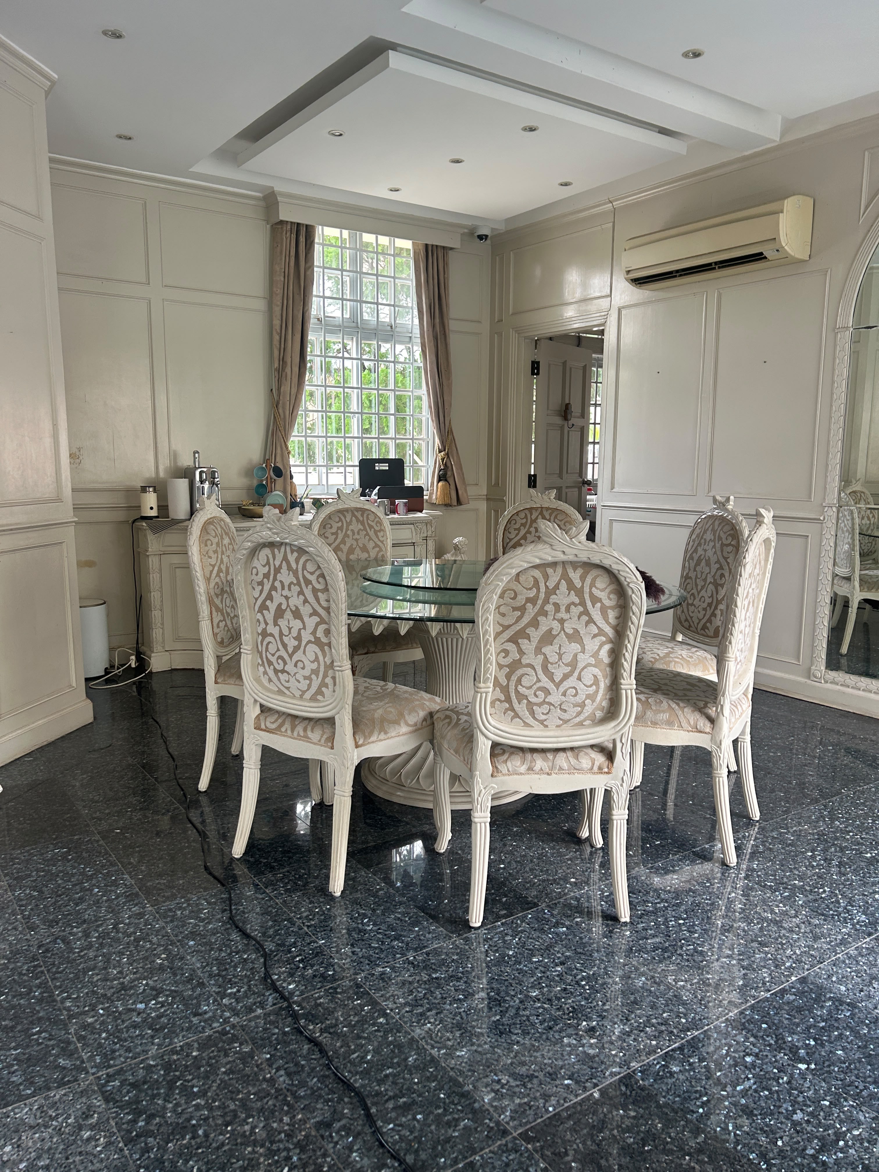 dining chairs