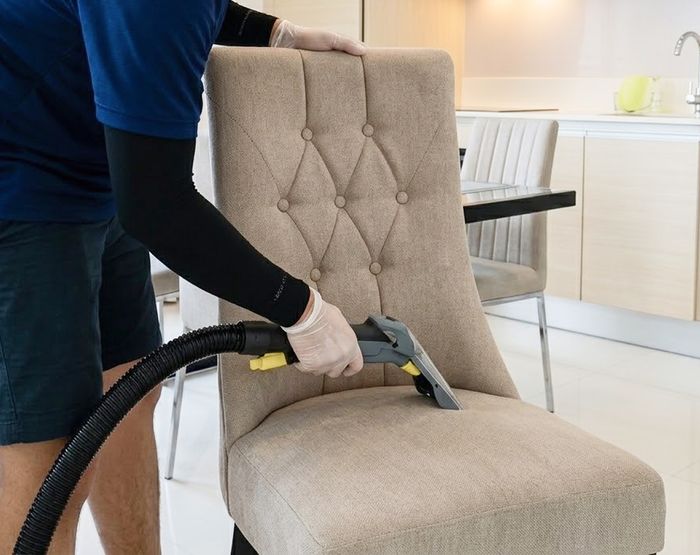 dining-chair-cleaning-before-after