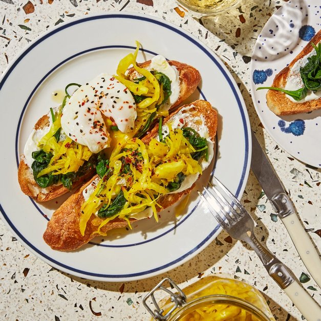 Surdeigstoast med sauerkraut