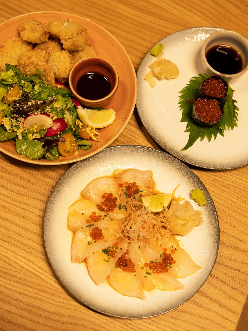 Vi spiste: Iberico tempura katsu, kveitesashimi med trøffelponzu, gunkan roe maki