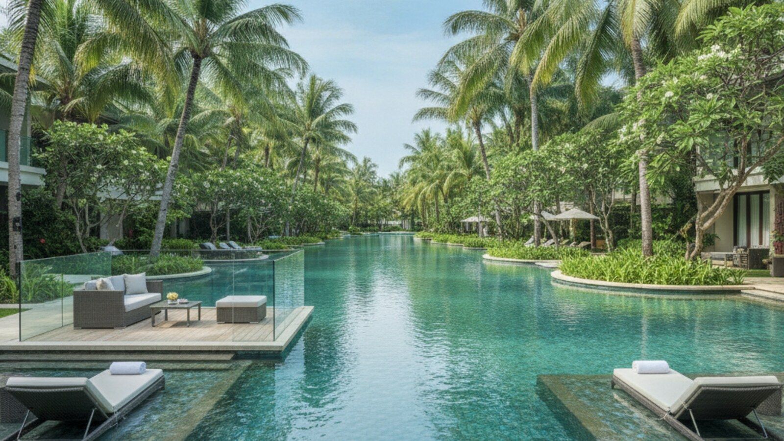 The 6 Best All-Inclusive Resorts With Swim-Up Rooms