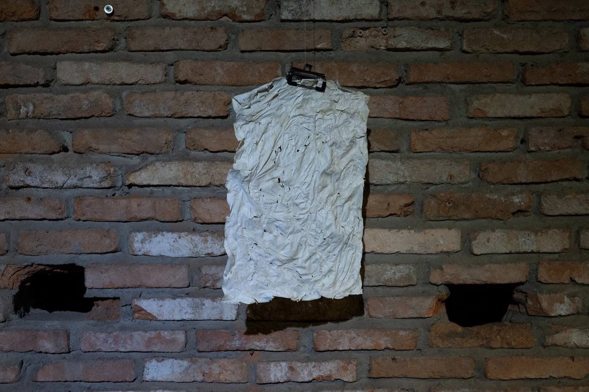 “A tingling sensation under the skin” by Kaki & “The Burden of Becoming” by Nguyễn Giao Xuân | Season 8 Open Studios — 5