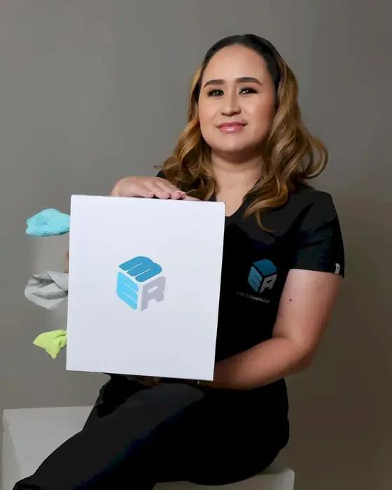 Gina Sarmiento, E3R Cleaning team
