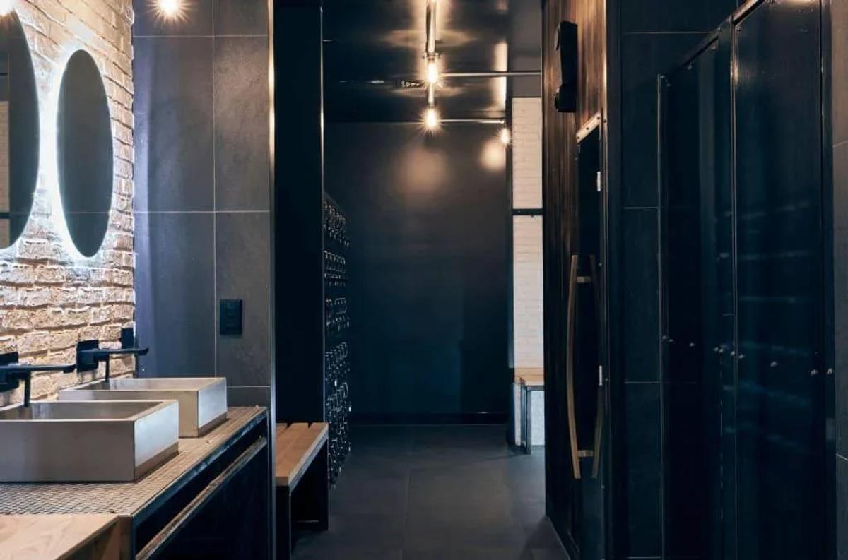 Industrial fitness Bathrooms