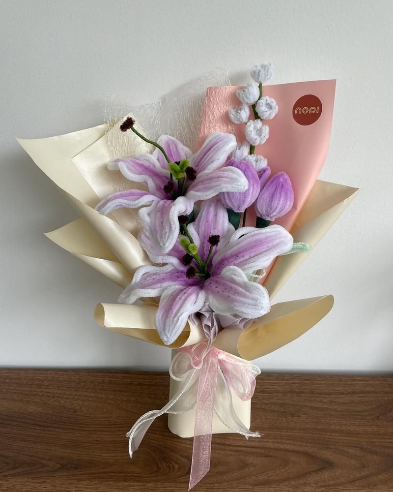 Lilies Bloom Bouquet