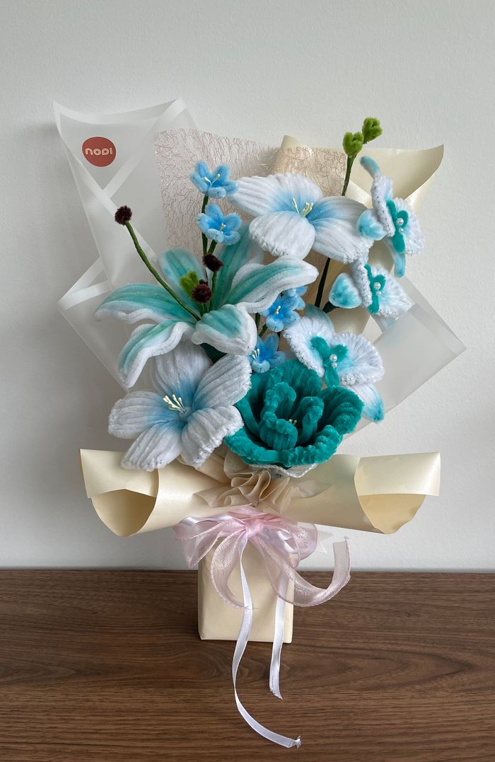 Teal and icy blue pipecleaner lily arrangement