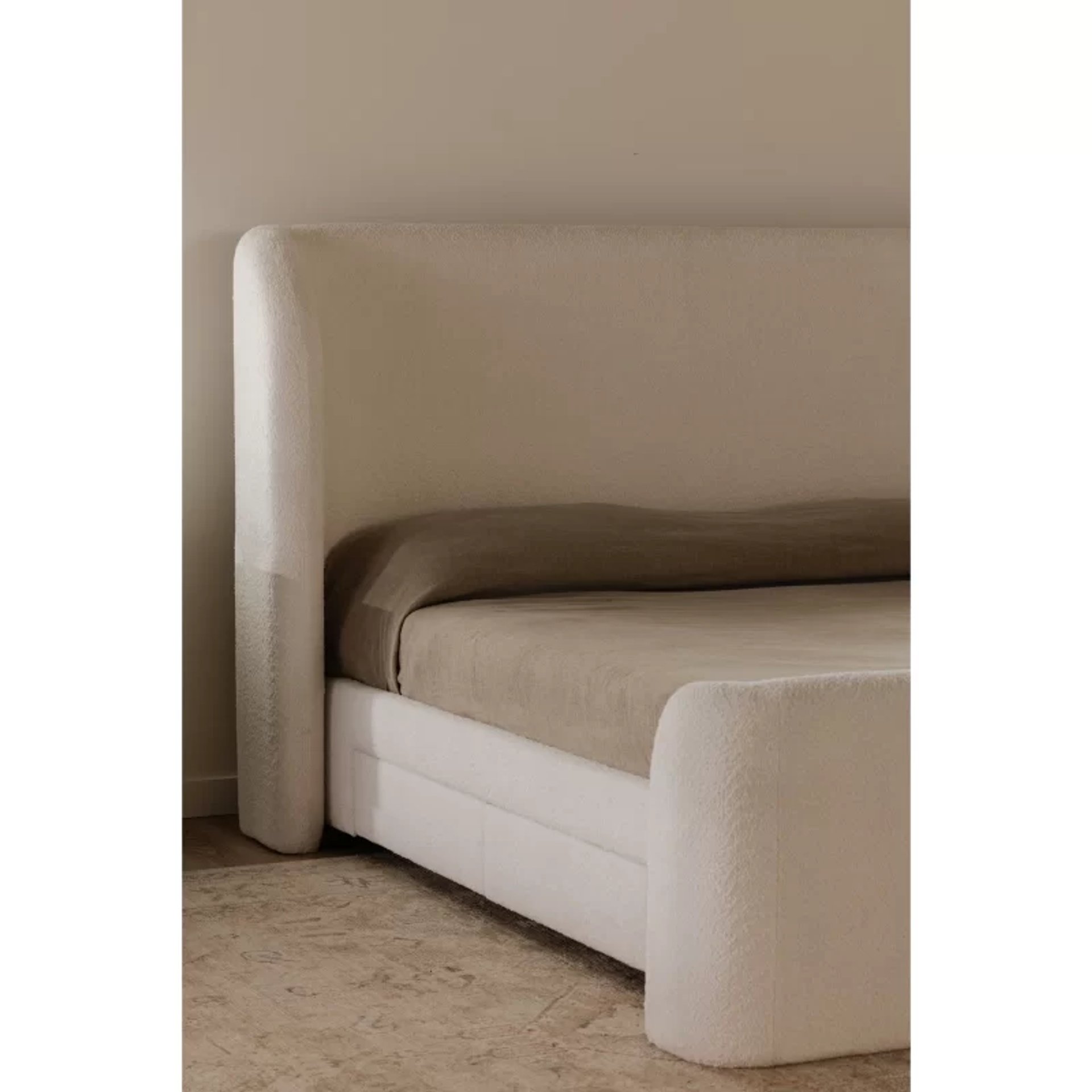 Lavalle king bed