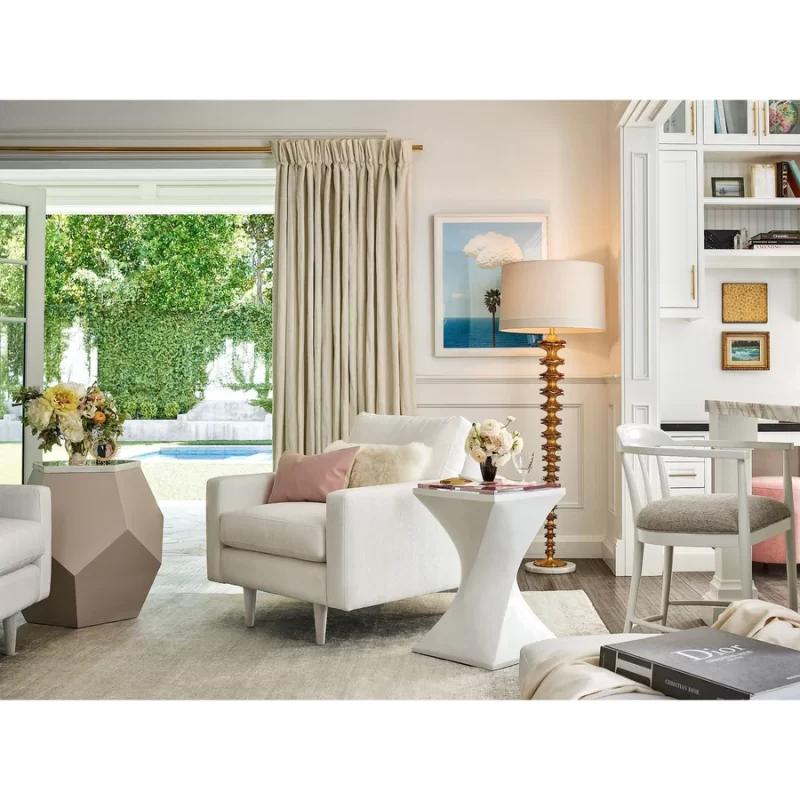 Ovar arm chair