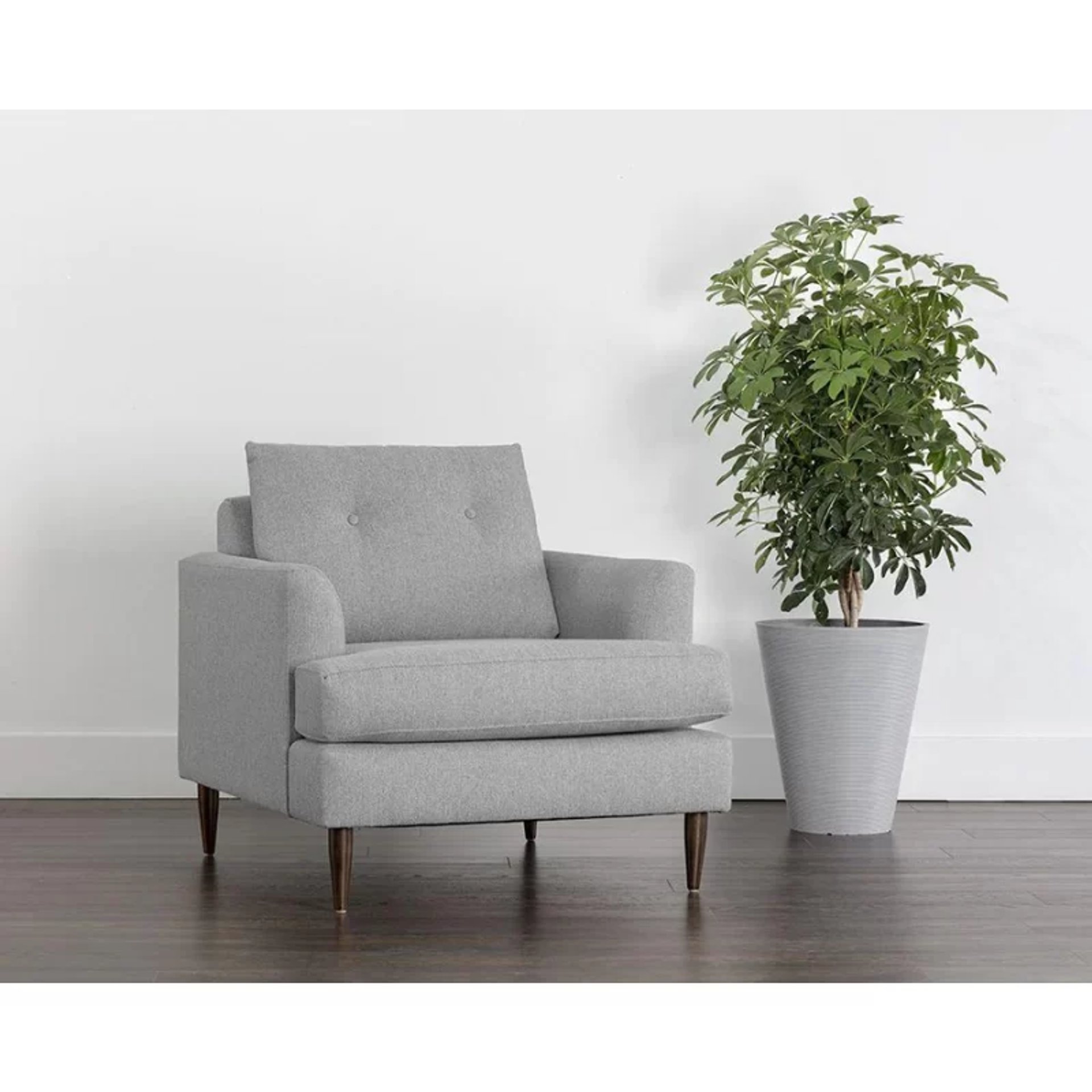 Elvas arm chair