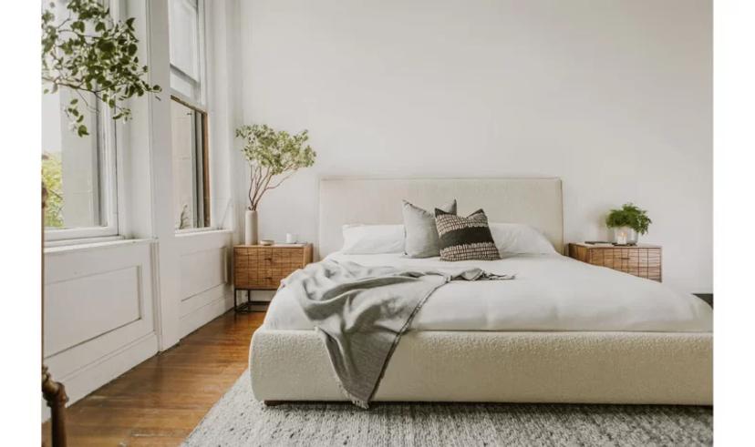 Dover King bed — image 2 of 2