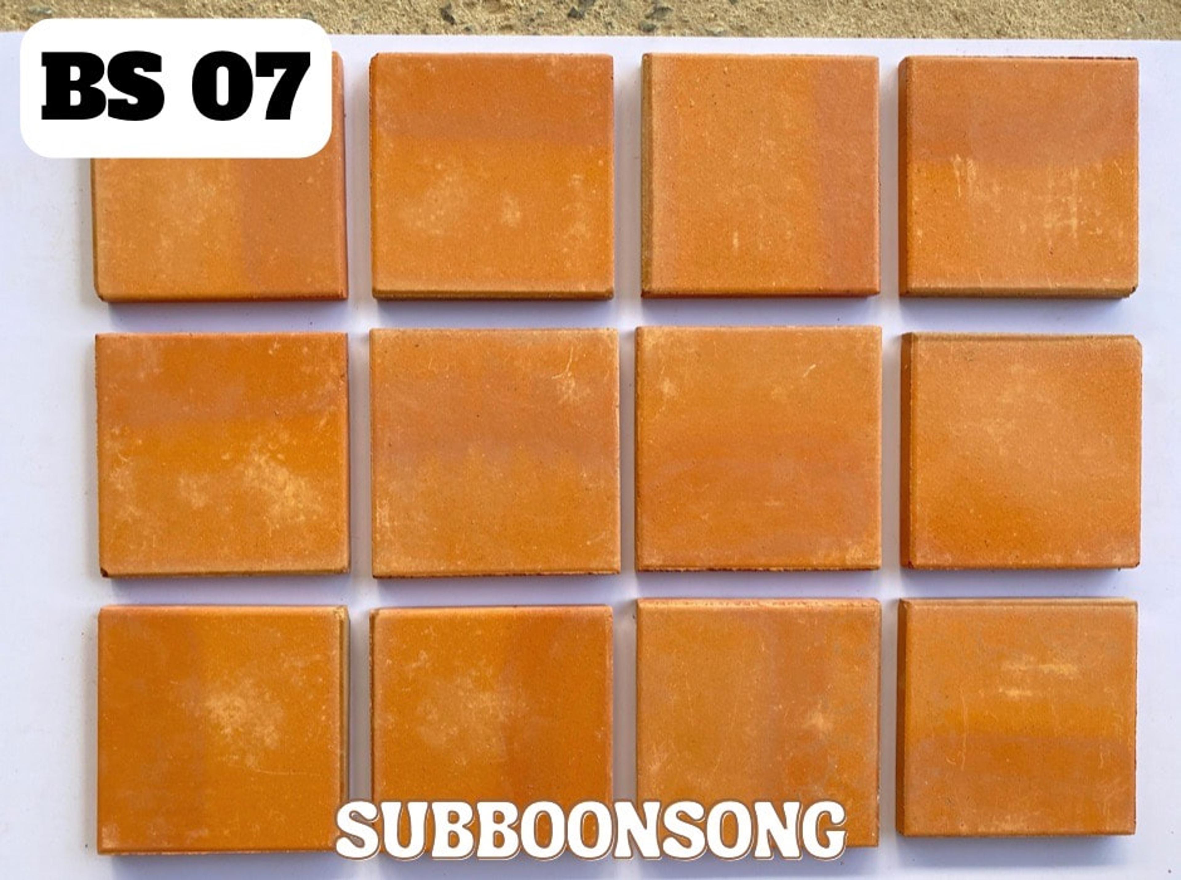 อิฐแปะผนัง BS 07 ผิวเรียบ ขนาด 10 x 10 ซม. โรงอิฐทรัพย์บุญส่ง