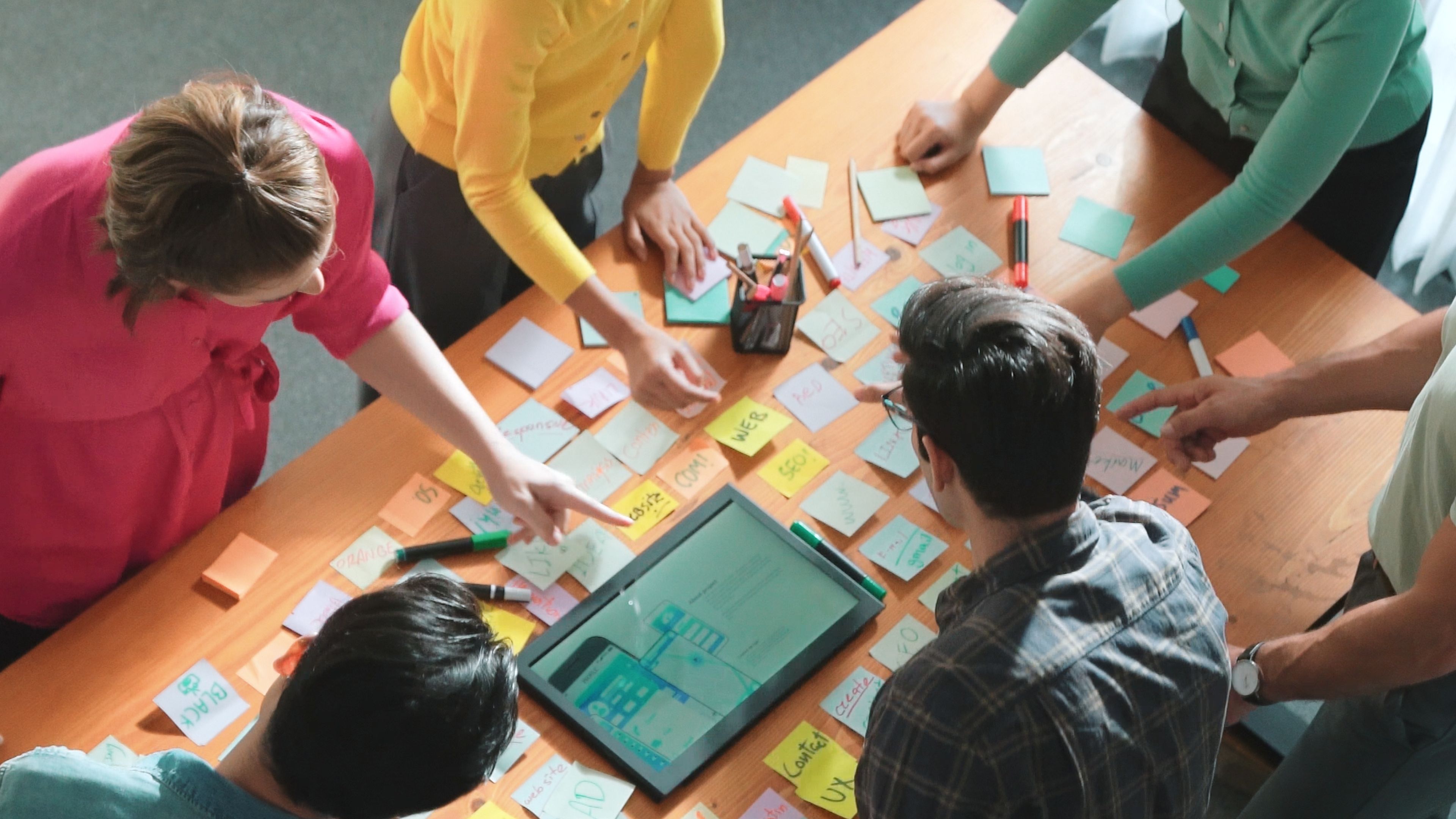 Build vs Buy: conviene davvero costruire un motore di gamification in casa?