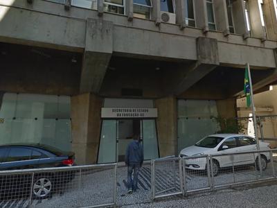 TCE confirma irregularidades na compra de uniformes escolares em SC; anulação do processo é determinada