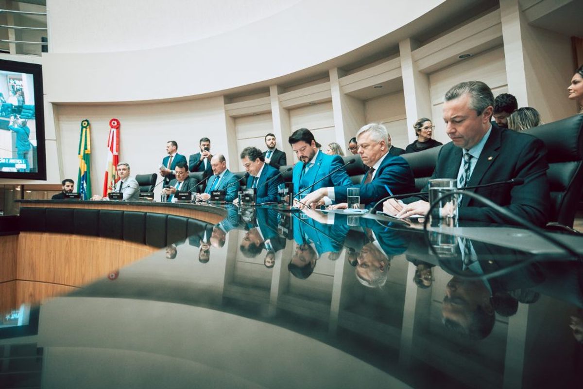 Alesc aprova tramitação de projeto sobre eleições gerais e mandato de cinco anos