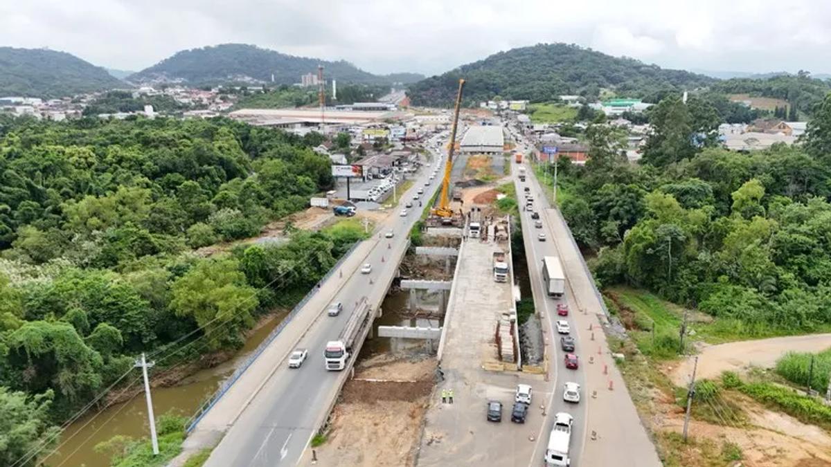 BR-470 será totalmente interditada em Indaial nesta terça-feira