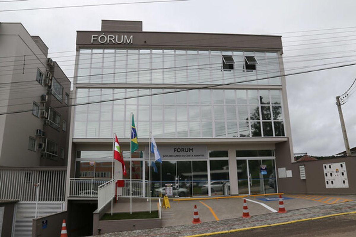 Homem que tentou matar o irmão com golpes de faca em Laurentino, será julgado na próxima semana