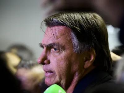 Ministro Alexandre de Moraes decreta prisão domiciliar de Jair Bolsonaro