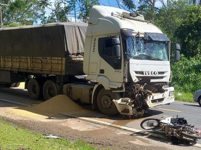 Acidente mata motociclista na BR-470 em Apiúna