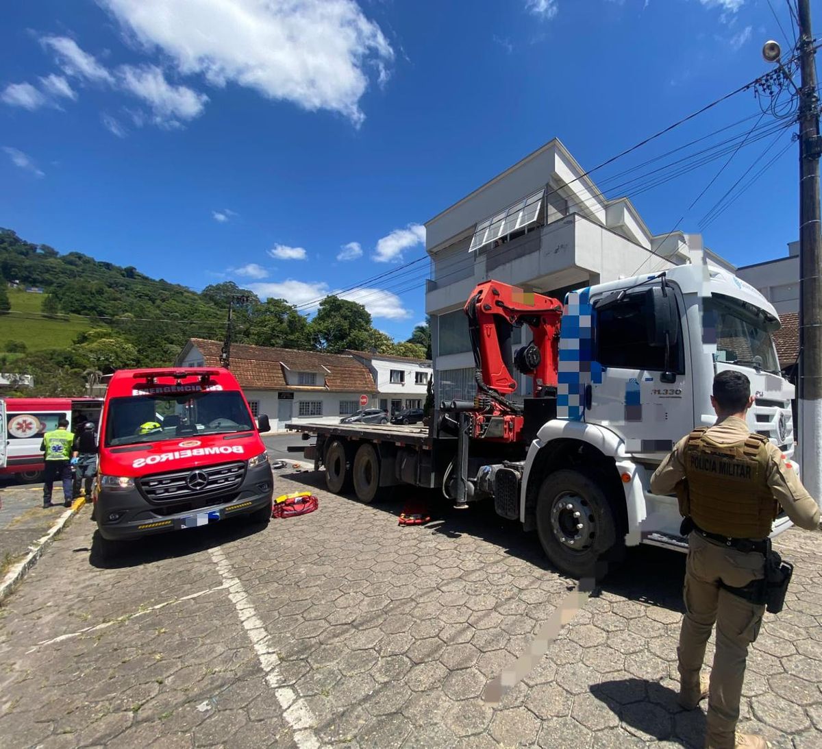 Grave acidente entre moto e caminhão faz vítima fatal em Ituporanga