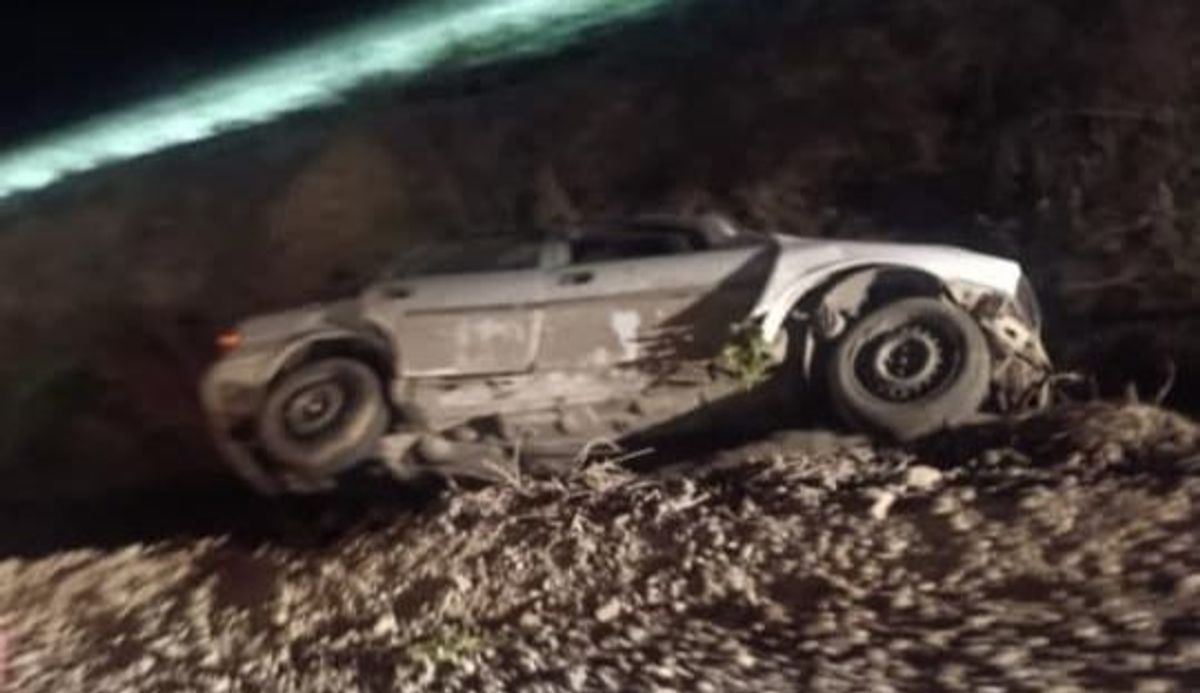 Saída de pista deixa duas vítimas em Pouso Redondo