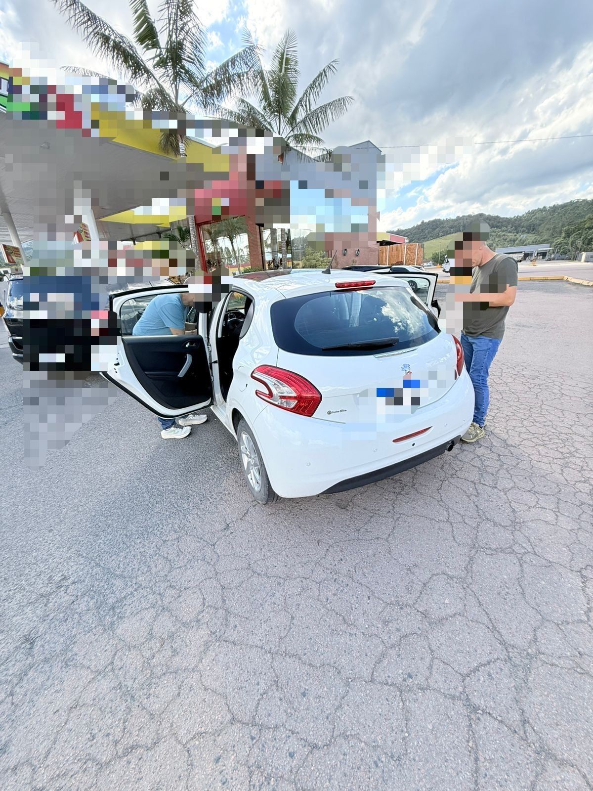 Idoso de 72 anos é preso com mais de 1 kg de cocaína na BR-470 em Lontras