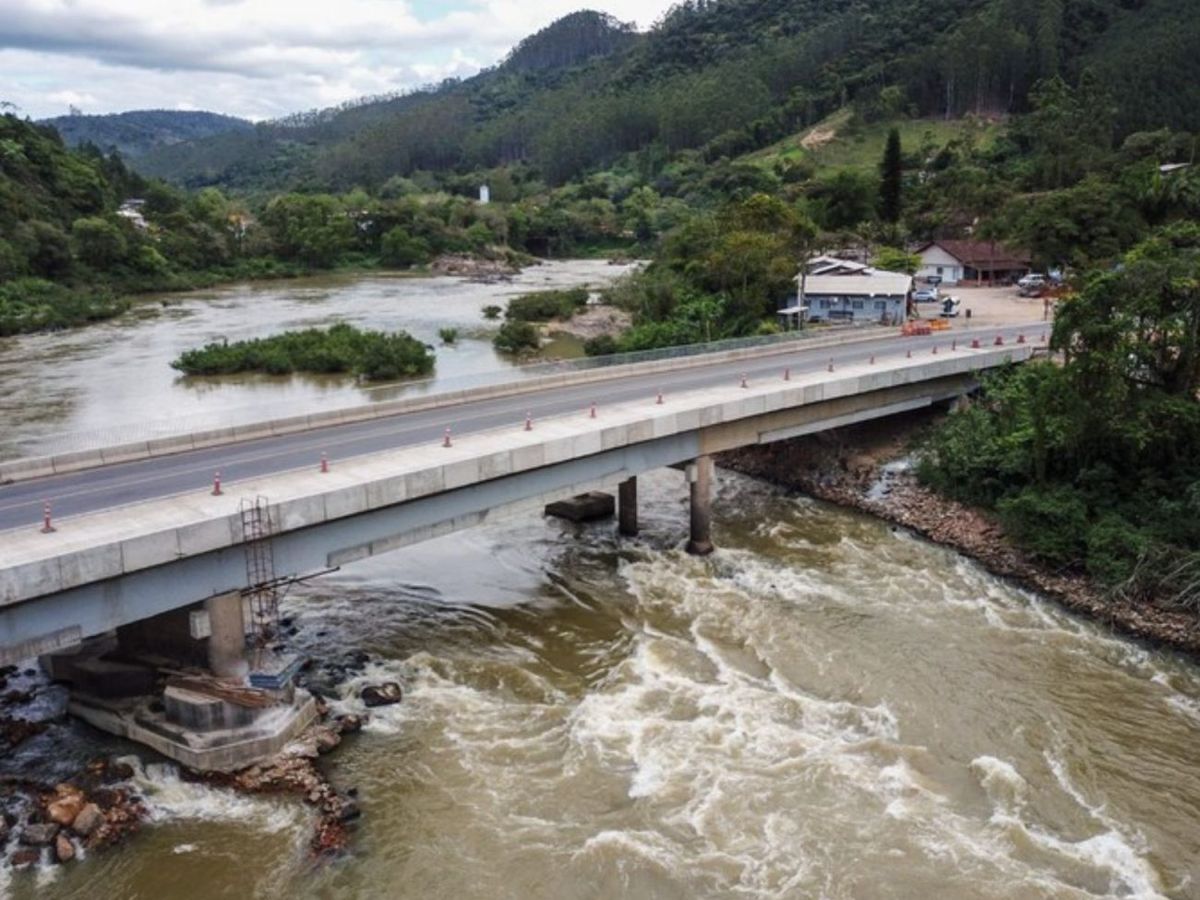 Tráfego na ponte entre Apiúna e Ibirama foi liberado de forma definitiva pelo DNIT