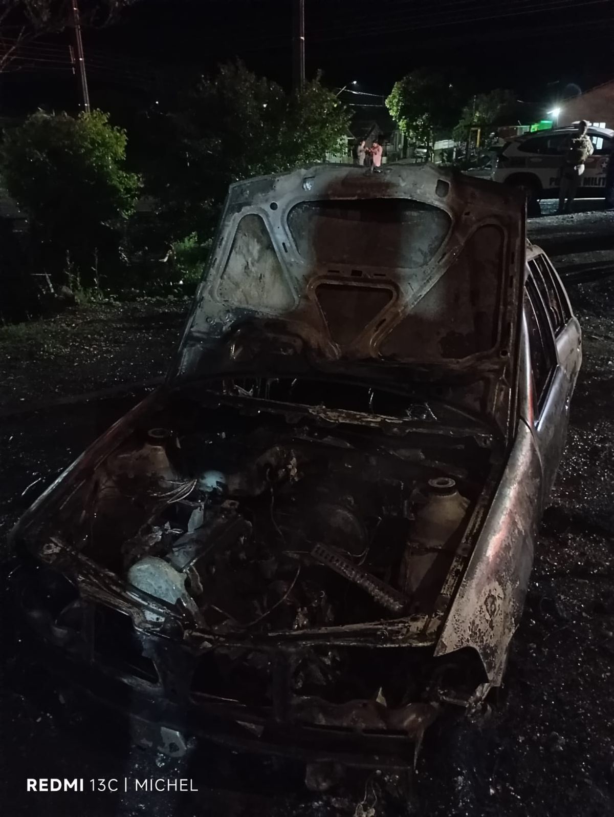 Incêndio que destruiu carro em Rio do Campo foi criminoso; autor foi preso em flagrante