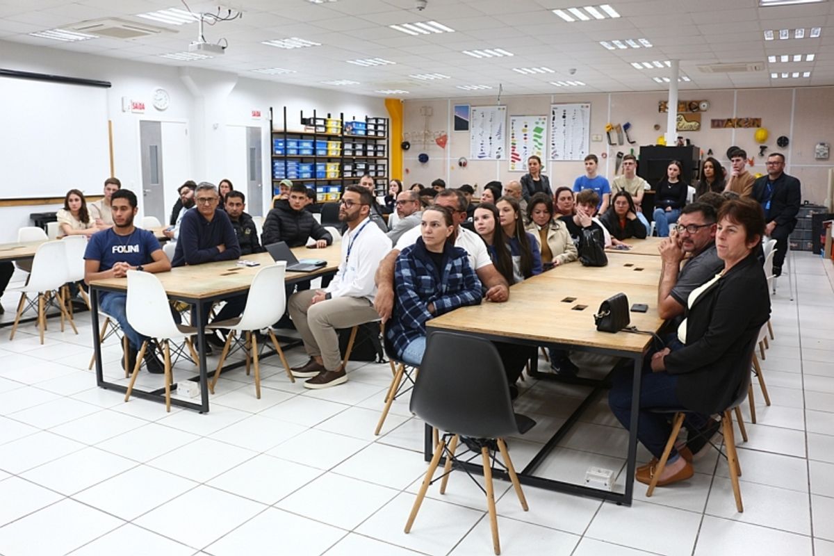 Ideias de jovens aprendizes do SENAI/SC viram soluções para indústrias do Alto Vale