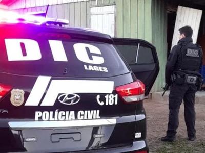 Mulher é presa em Lages suspeita de matar idosa com mais de 50 golpes de faca