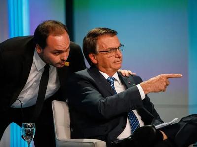 Possível candidatura de Carlos Bolsonaro ao Senado por SC sofre rejeição nas redes sociais