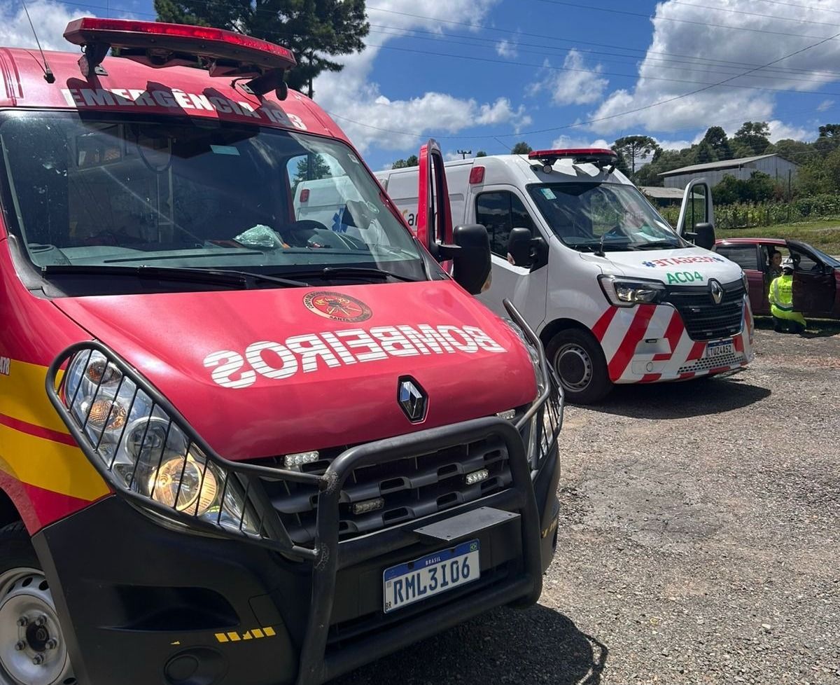 Colisão entre carro e moto deixa mulher ferida na BR-116, em Monte Castelo