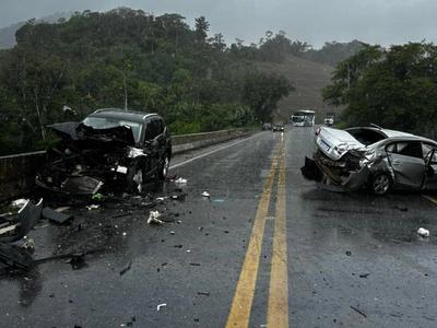 Colisão frontal deixa motorista gravemente ferido na BR-470 entre Ascurra e Rodeio