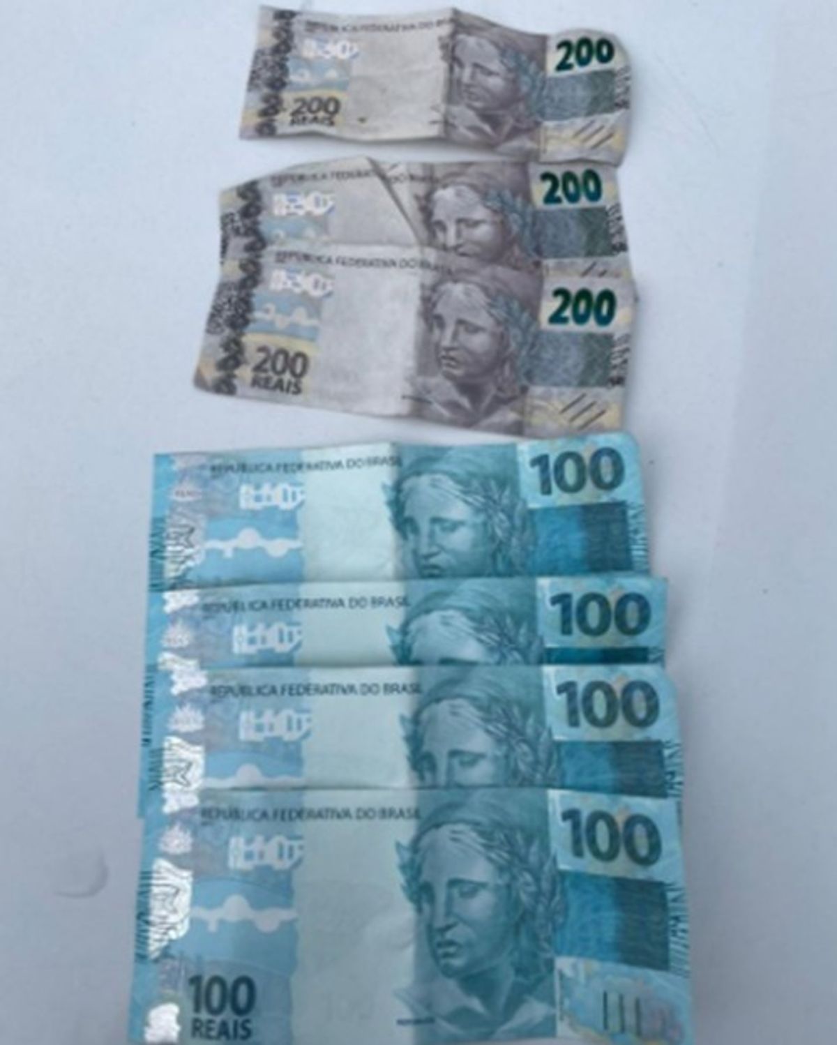 Suspeito invade residência e é flagrado com notas falsas no Médio Vale