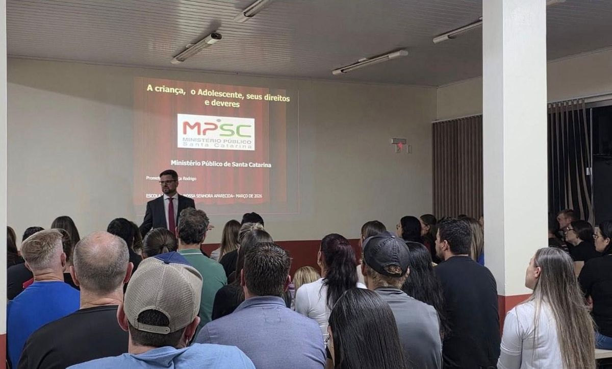 Com foco na aproximação com a sociedade, Promotor de Justiça realiza palestras em escolas do Planalto Norte