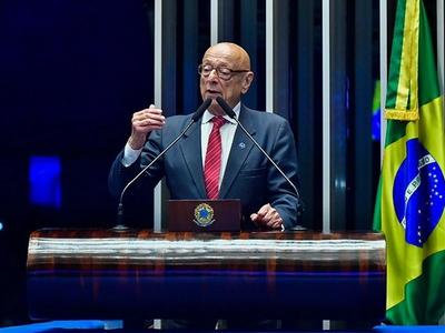 Esperidião Amin cobra explicações sobre acolhimento a ex-primeira-dama do Peru