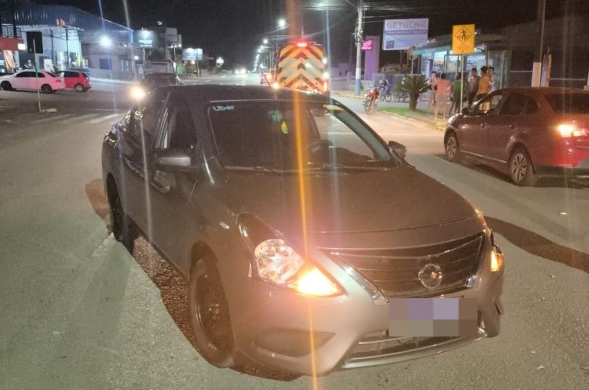 Colisão entre carro e moto deixa dois jovens feridos em Presidente Getúlio