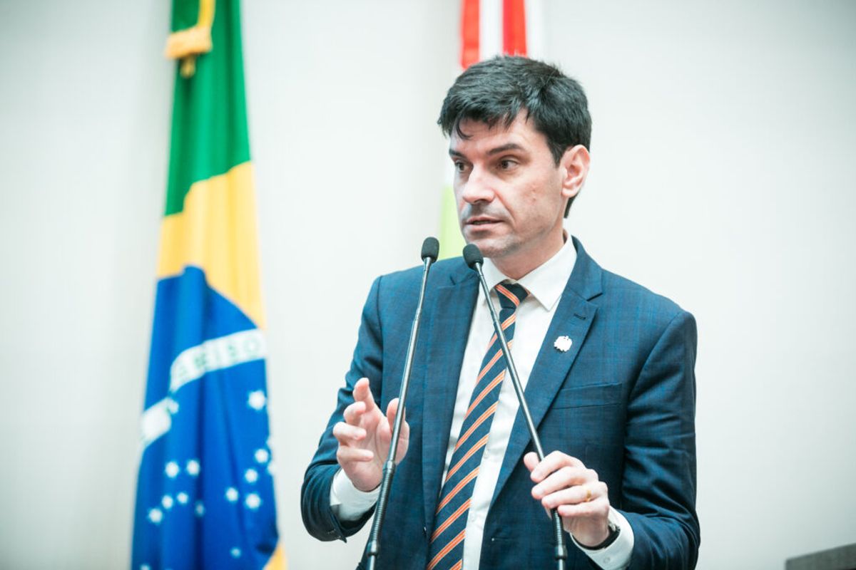 Juristas pretendem denunciar o delegado-geral da Polícia Civil de Santa Catarina