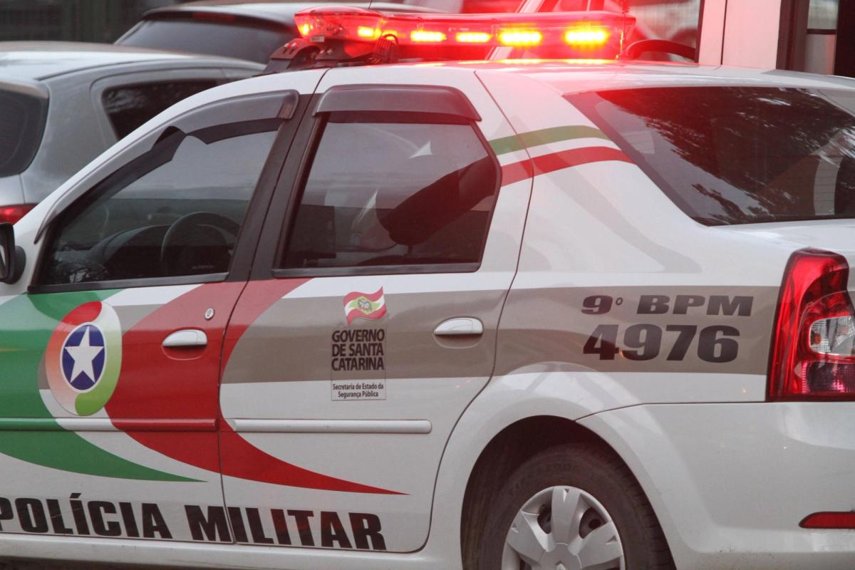 Homem tira a roupa durante abordagem policial em Papanduva e é detido