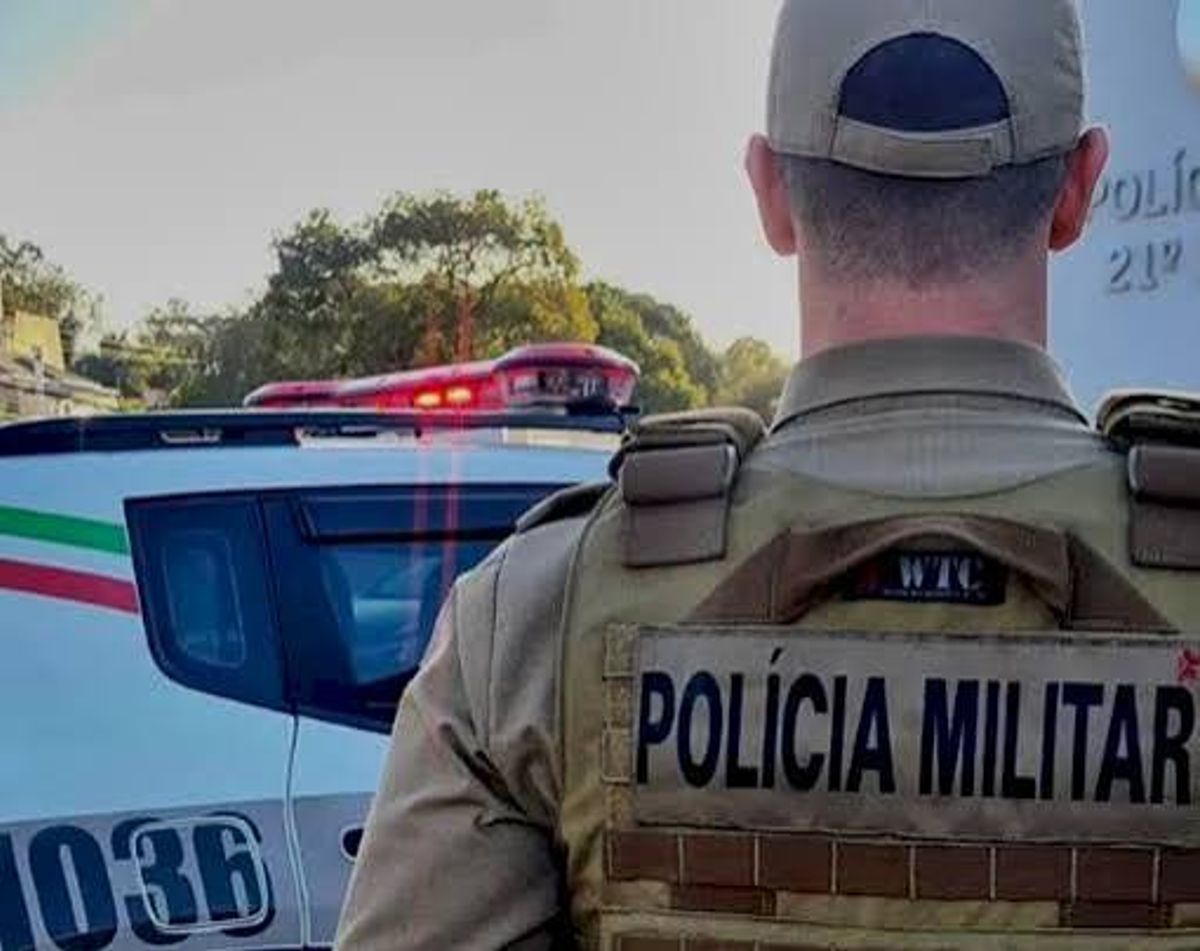 Suspeitos atiram contra policiais durante ocorrência no Planalto Norte