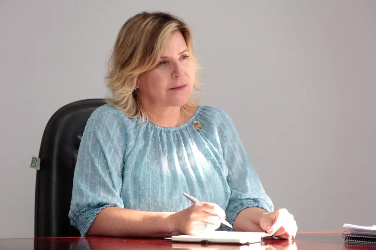 CNN diz que vice-prefeita de Joinville está no radar do PL para compor chapa com Flávio Bolsonaro