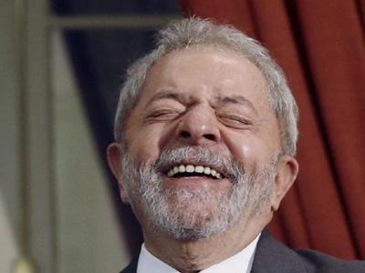 Queda na popularidade de Lula anima mercado financeiro