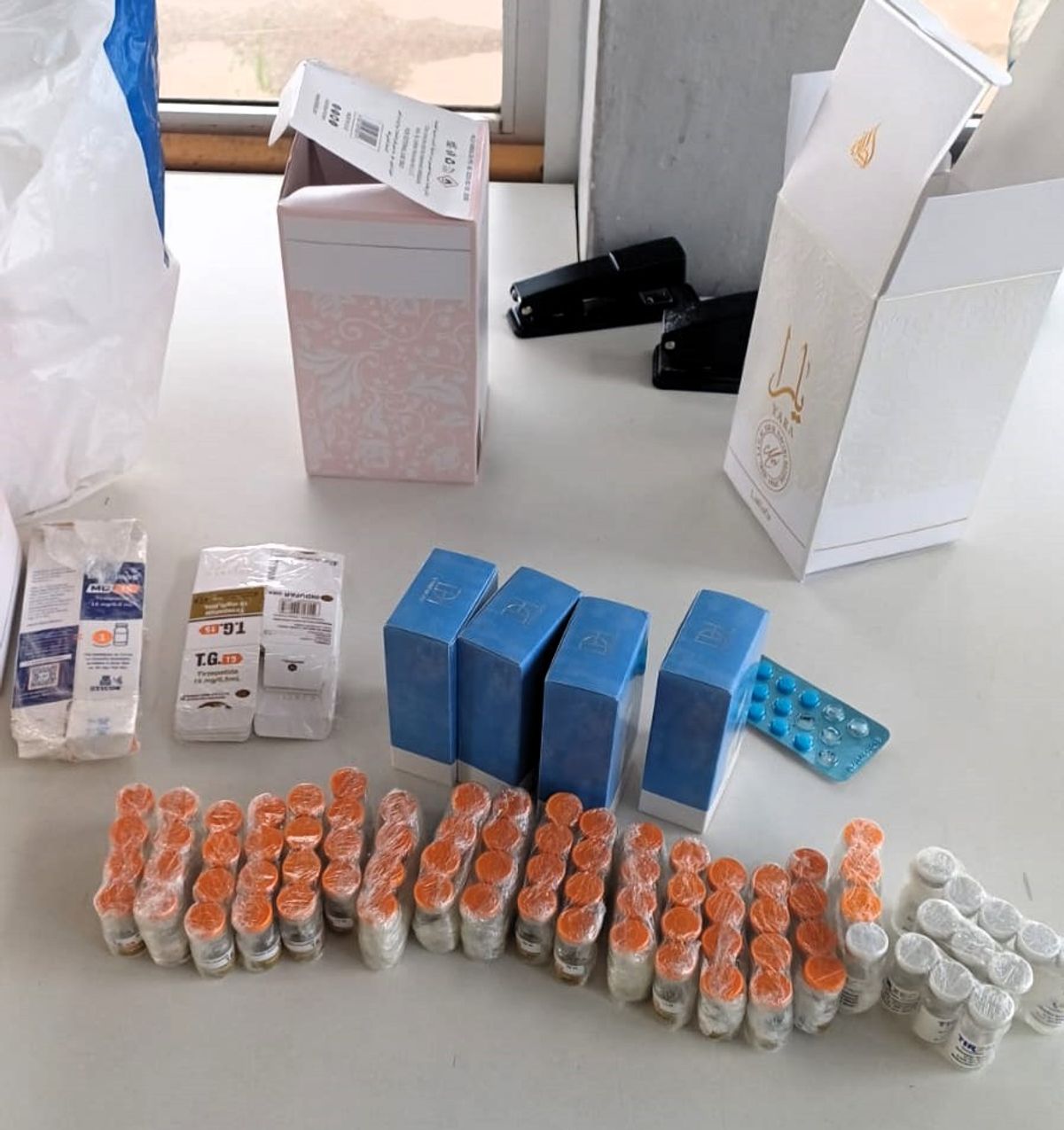 PRF intercepta carga de medicamentos escondida em caixas de perfume na região de Canoinhas