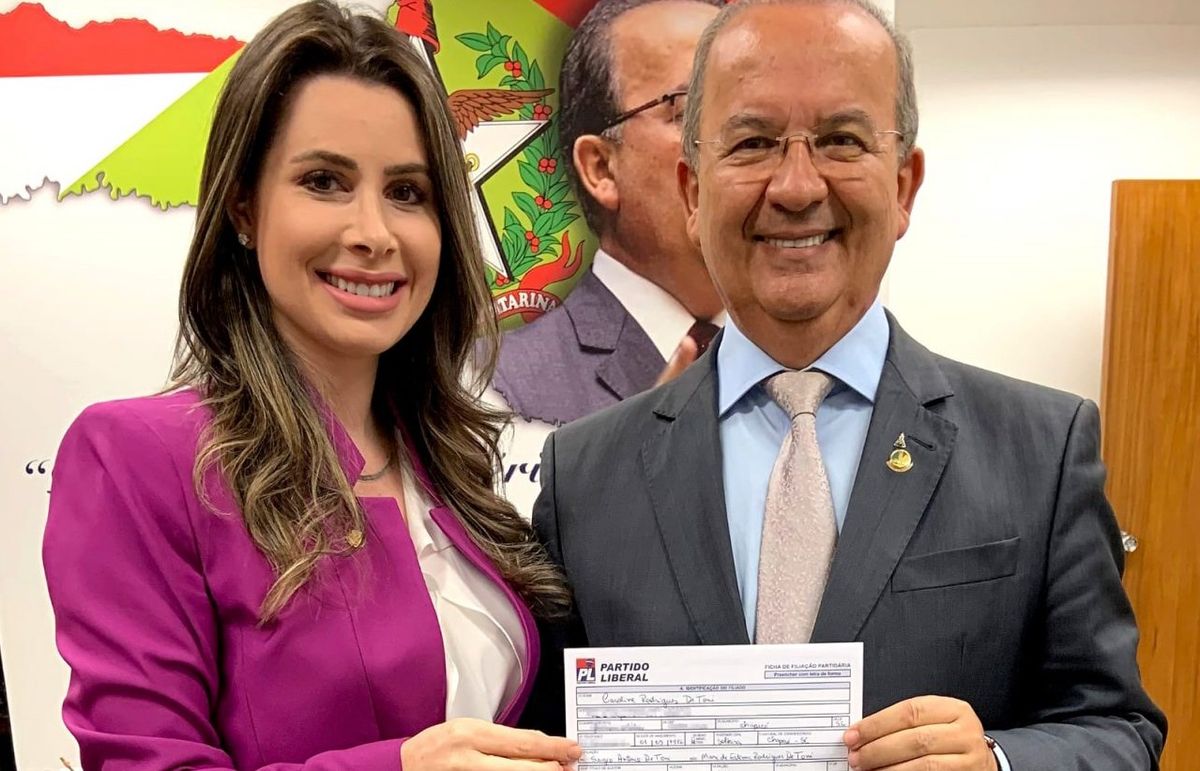 Jorginho Mello define Carol de Toni como pré-candidata ao Senado Federal
