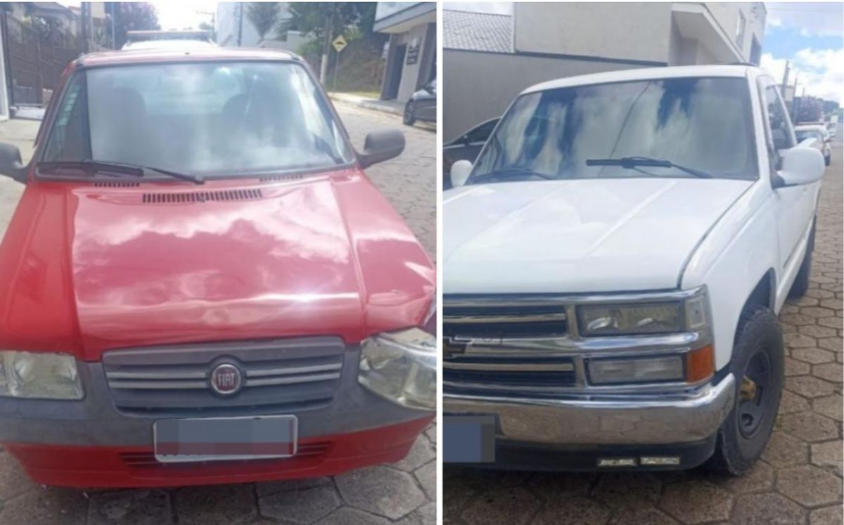 Manobra de estacionamento termina em colisão no Centro de Mafra