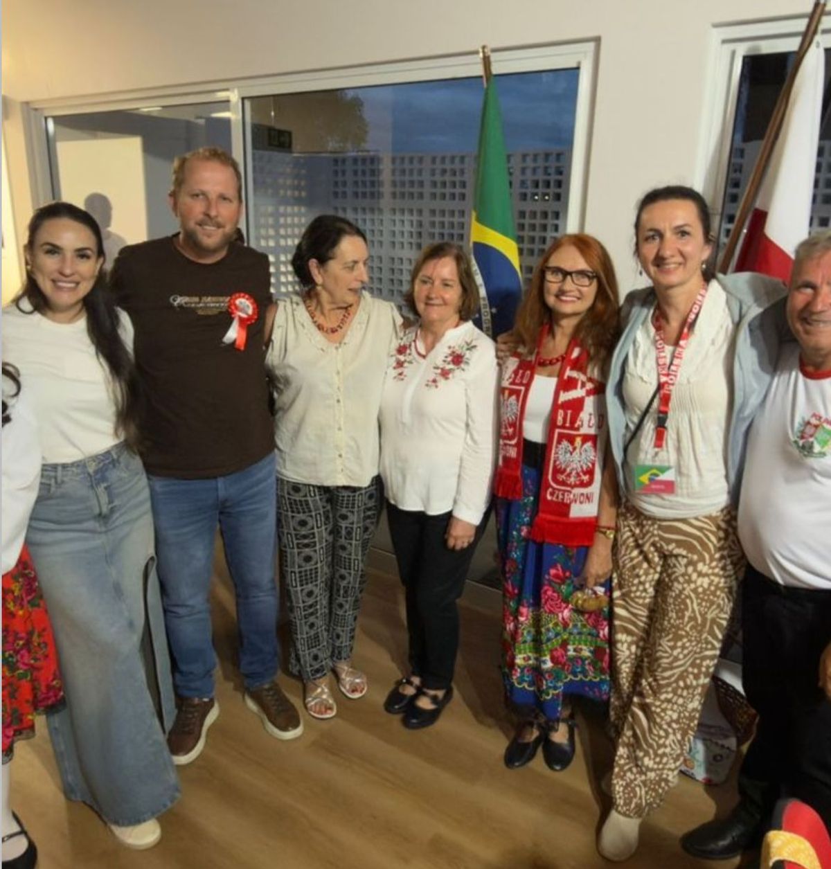 Turistas da Polônia visitam Papanduva e celebram laços culturais com a cidade