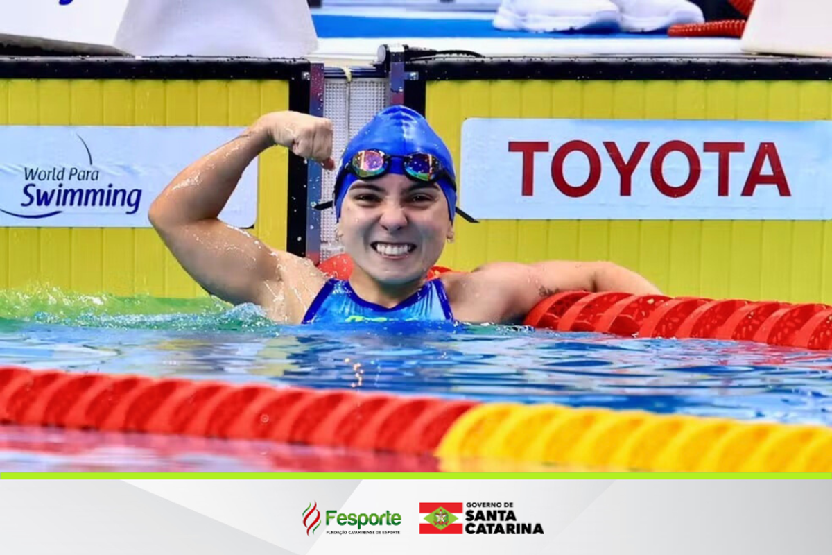 Catarinense conquista medalha de ouro no campeonato mundial de natação paralímpica em Singapura