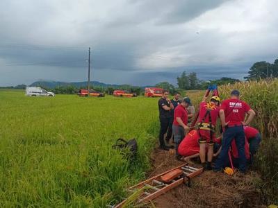 Tio tenta salvar sobrinho de 14 anos, mas ambos morrem afogados em barragem no Sul de SC